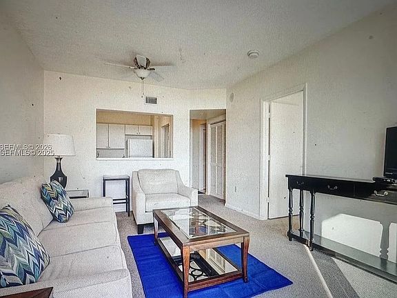 2nd image of 3020 NE 32nd Ave APT 817