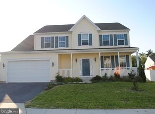 120 Water Run St, Taneytown, MD 21787