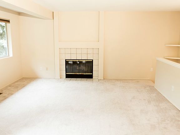 5th image of 1711 Amber Blvd