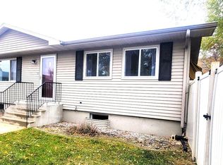 742 Harrison St, Sheridan, WY 82801