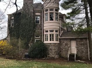 2540 S Parkview Dr, Norristown, PA