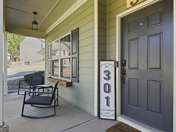 5th image of 301 Stoney Hollow Rd