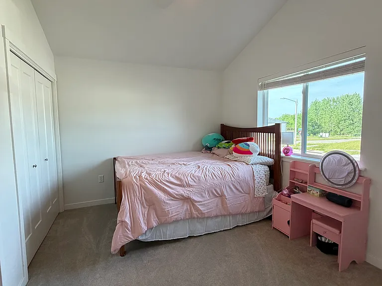 84 Huntington Dr — Photo 18