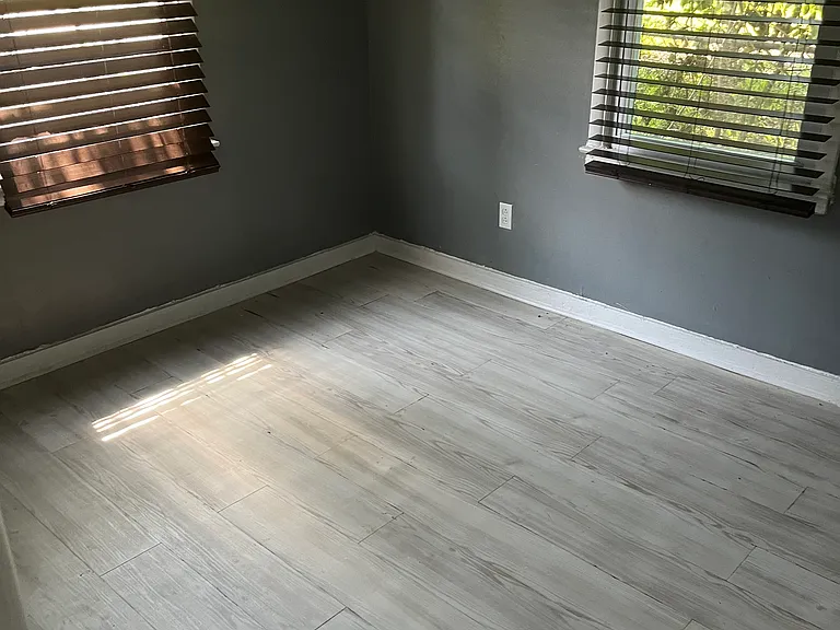 3115 Michigan Ct — Photo 7