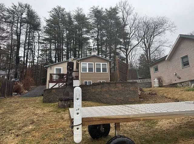 2 bed, 1.5 bath, 872 sqft, $2,350 — Photo 2
