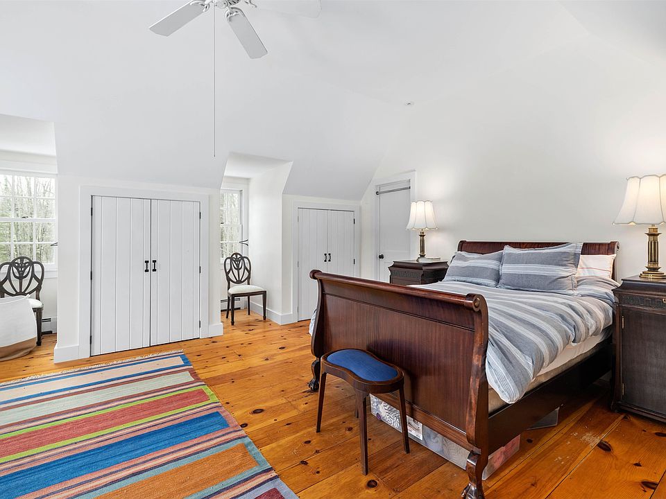 22nd image of 527 Benson Road