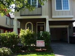 927 SE Portlandia Ave, Hillsboro, OR 97123