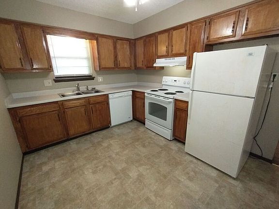 4th image of 17305 E 48th Ter S
