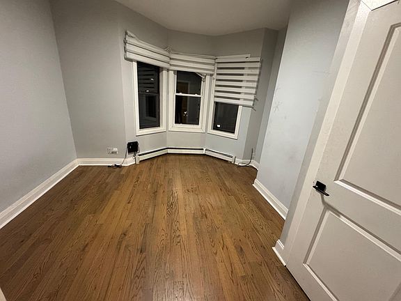 3rd image of 484 Mercer St #G3