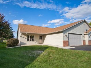 553 Ronald Lee Cir, Rio, WI 53960