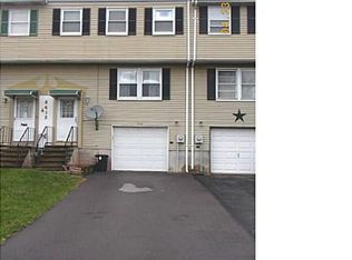 8413 Shallowcreek Rd #B, Liverpool, NY 13090