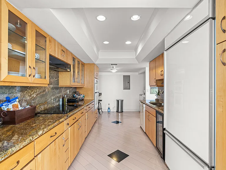 520 Brickell Key Dr #A200 — Photo 18