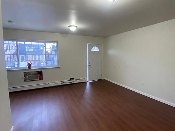 4th image of 142 163rd Ave #1