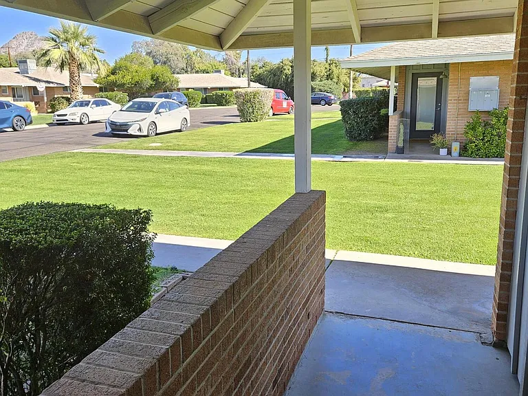 1504 E Rovey Ave #1A — Photo 2