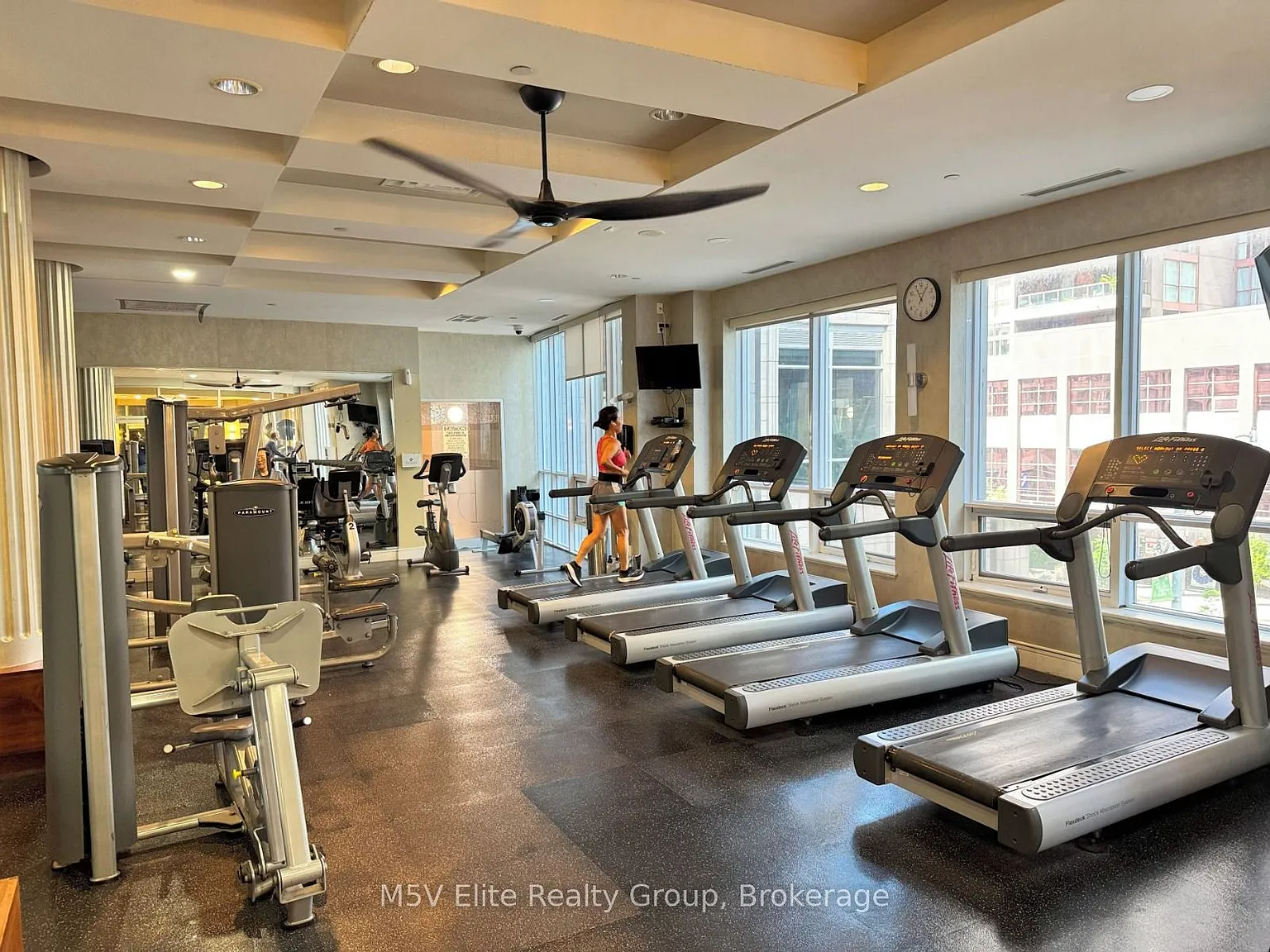 2 bed, $3,999 — Photo 2