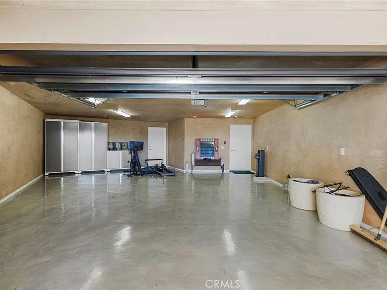 346 Y Pl — Photo 24