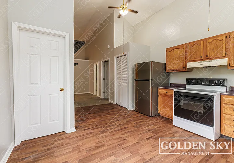 2708 S Mulberry St — Photo 8