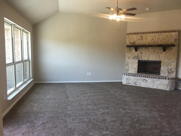 305 Santo Dr — Photo 14