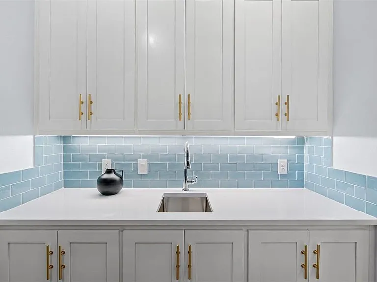 1801 Alta Vista Ave #C — Photo 16