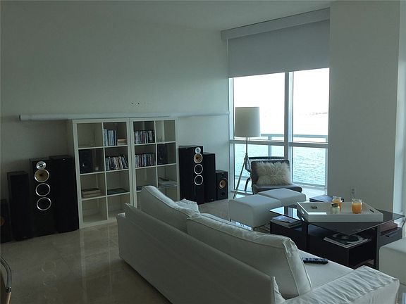 5th image of 665 NE 25th St #65