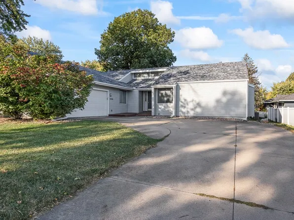 1006 SE Michael Dr, Ankeny, IA 50021
