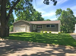 207 E Hawthorne St, Albert Lea, MN 56007