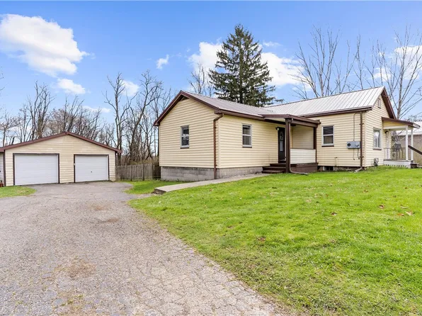 413 S Shenango St E, Mercer, PA 16137