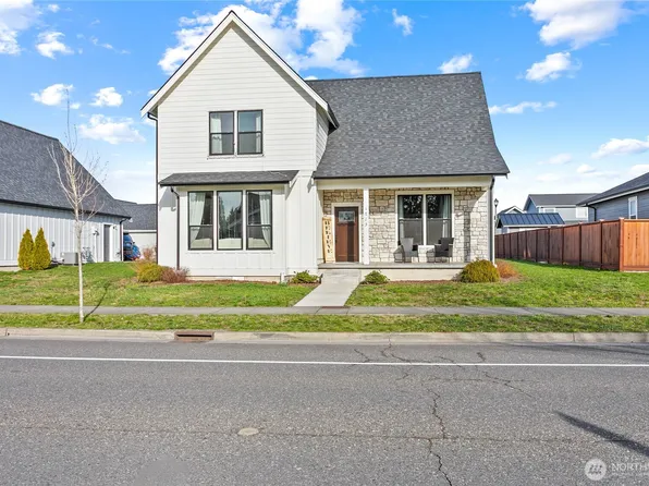 1713 Aaron Drive, Lynden, WA 98264