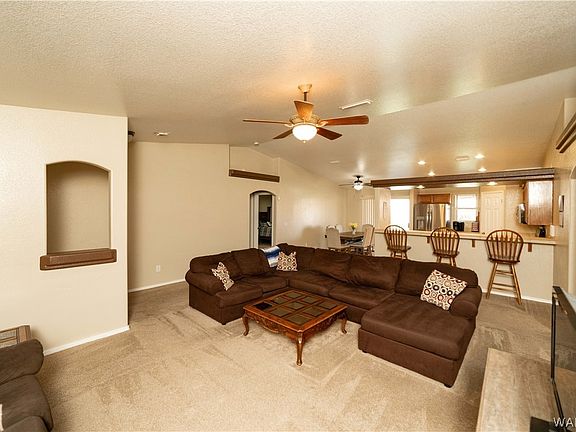 4th image of 3037 N Rainbow Street