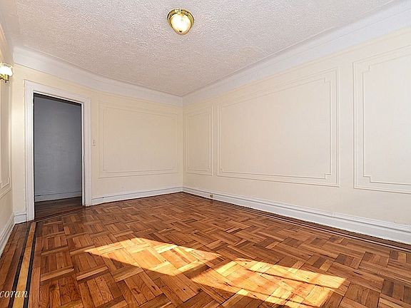 4th image of 2680 30th St APT 1K