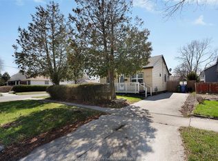 2497 Chandler Rd, Windsor, ON N8W4A7