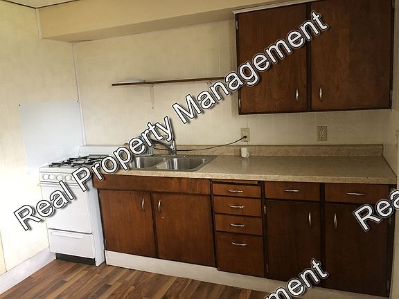 3rd image of 607 Valparaiso St APT 2