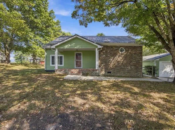219 N Elm St, Whitwell, TN 37397