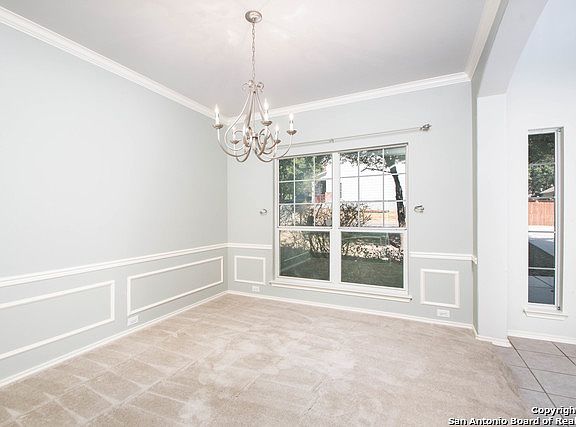3rd image of 307 Willow Grove Dr