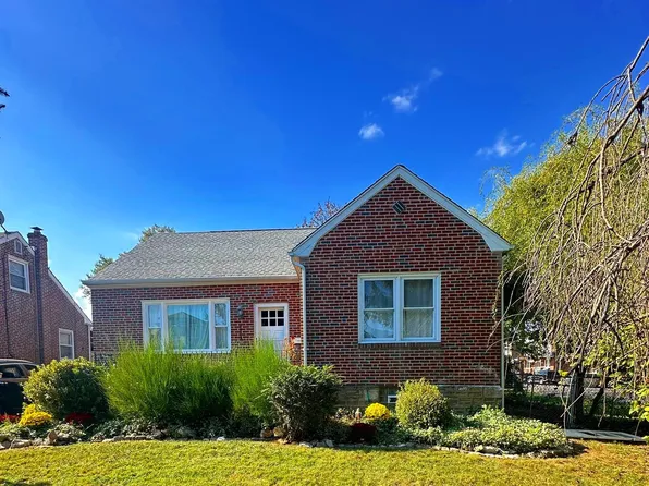 8024 Halstead St, Philadelphia, PA 19111