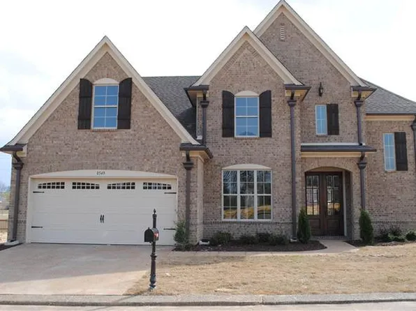 9030 River Pine Dr, Cordova, TN 38016