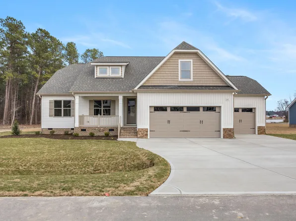 217 Freedom Ridge Dr, Smithfield, NC 27577