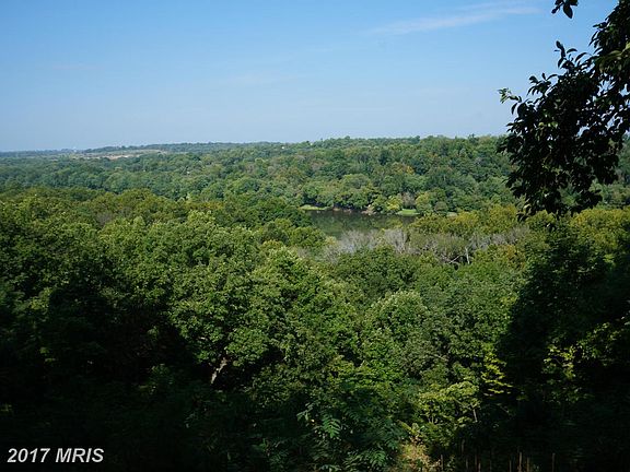 5th image of 240 River View Dr
