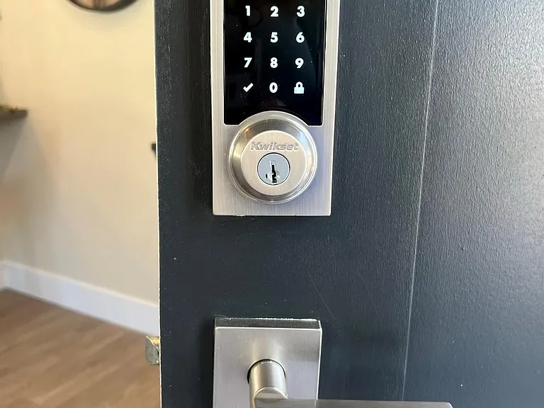 1080 New York Ave #206 — Photo 8