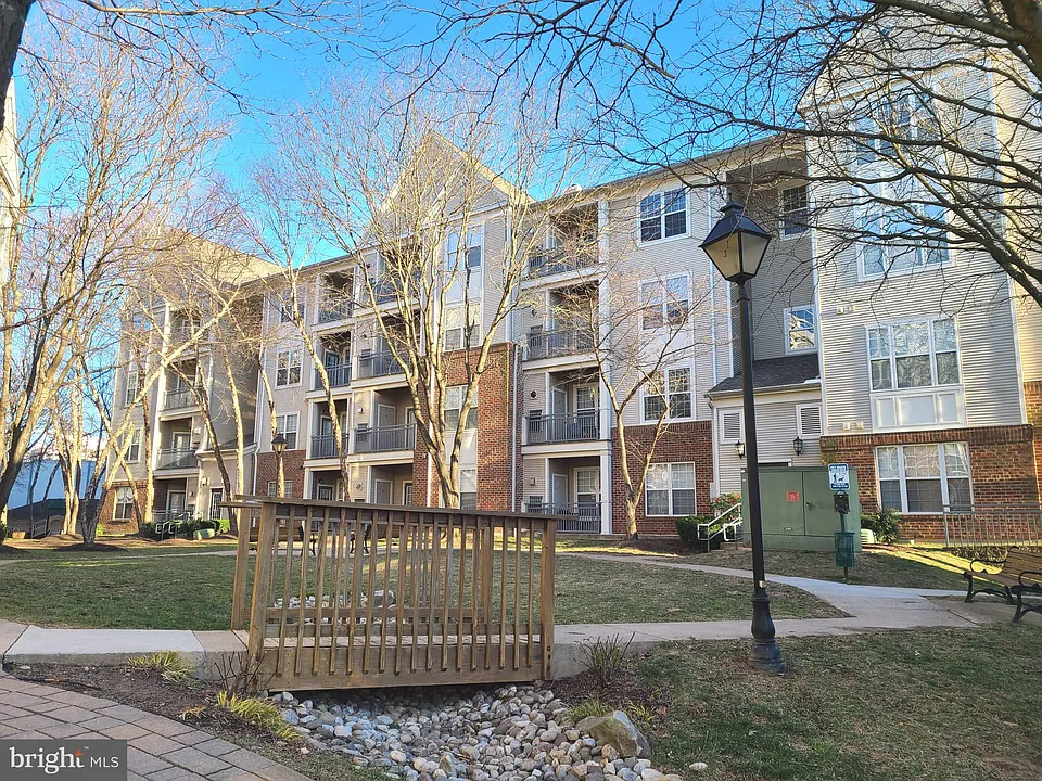 3009 Nicosh Cir #4303