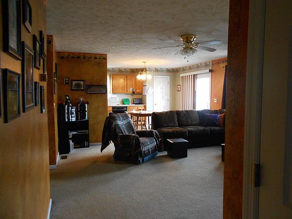4th image of 101 Glenavy Dr