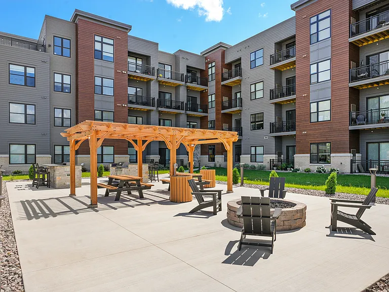The ELEMENT Apartments — Photo 40