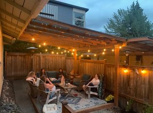 8616 Meridian Ave N, Seattle, WA 98103