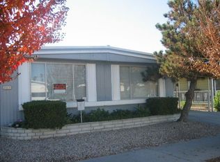863 W Johnston Ave, Hemet, CA 92543