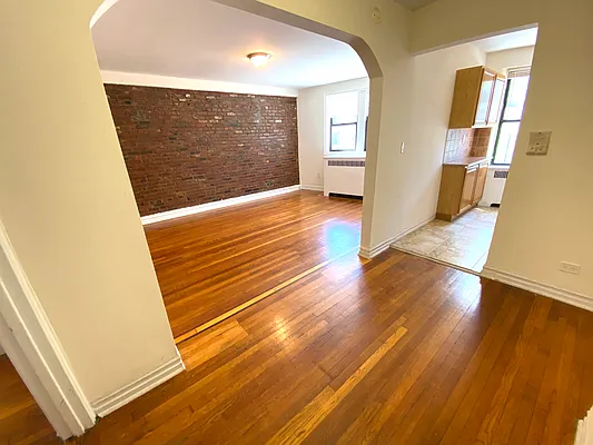 Rented by Voro New York | media 43