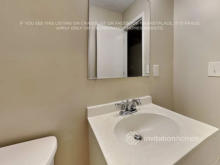 2751 Flagstone Dr SE — Photo 17