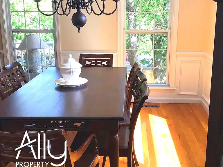 1236 Raintree Dr — Photo 15