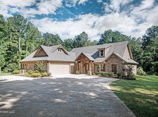 2072 Quail Hill Rd, Brandon, MS 39042
