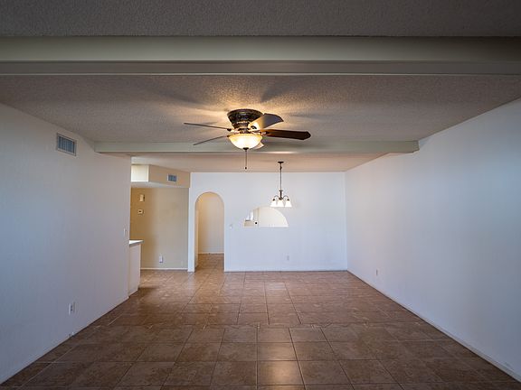 2nd image of 251 E Calle Diamante