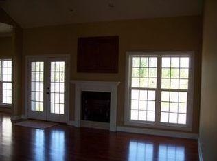 217 Lakes Dr, Brunswick, GA 31523